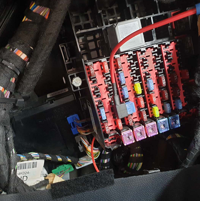 zekeringen onder dashboard